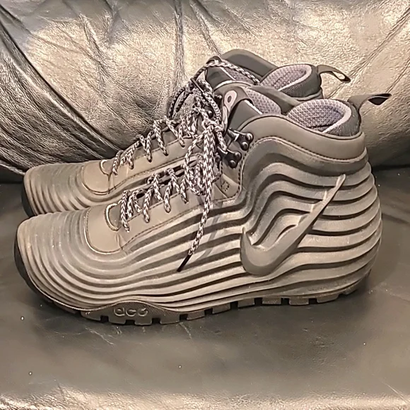 Nike ACG Lunardome Black Boots 654867-090 Mens Size 12